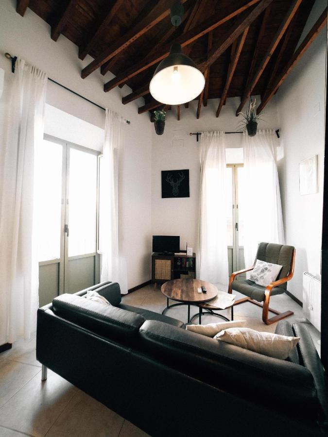 Grama Appartement Málaga Buitenkant foto